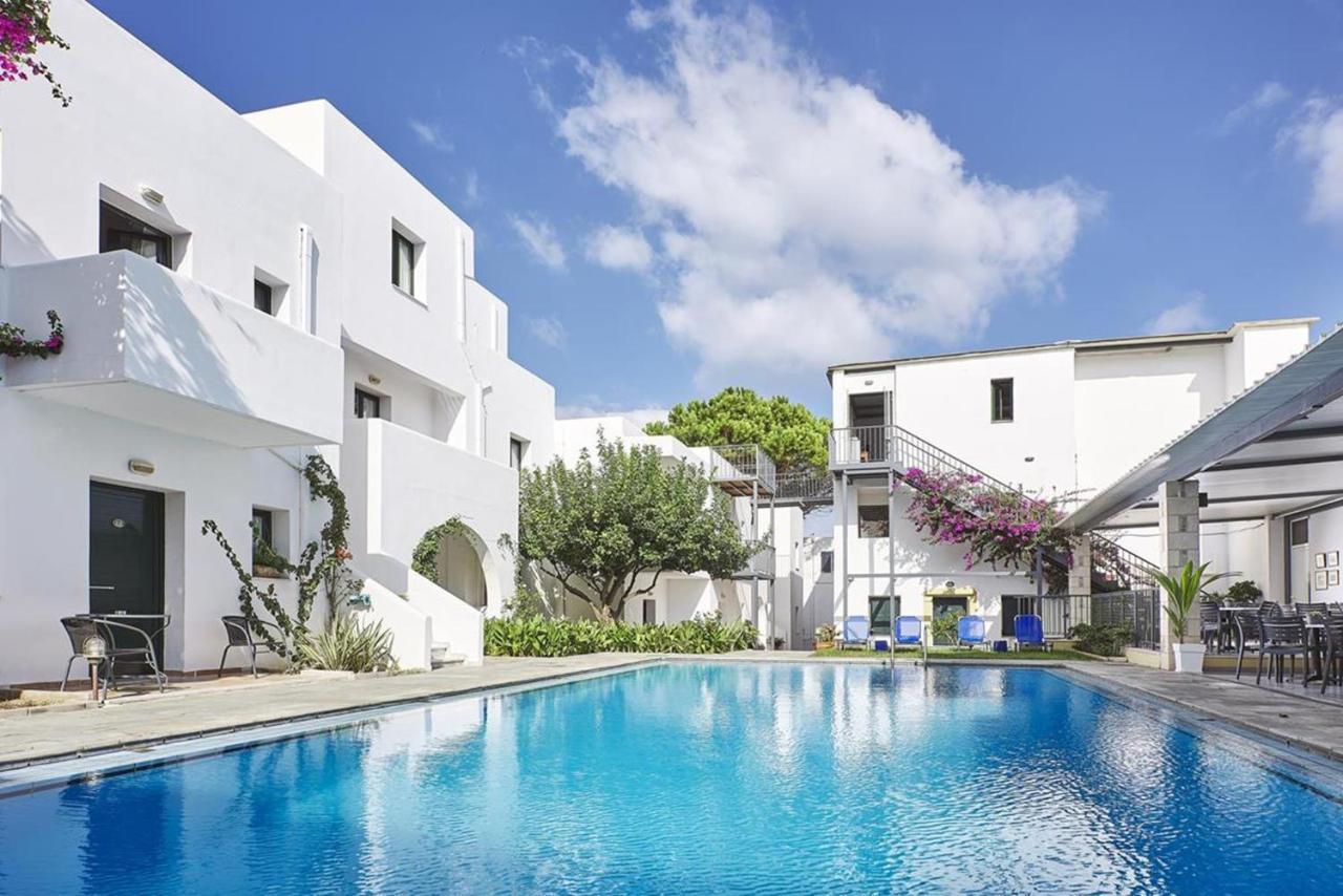 Eva Suites & Apartments Agia Marina  Bagian luar foto