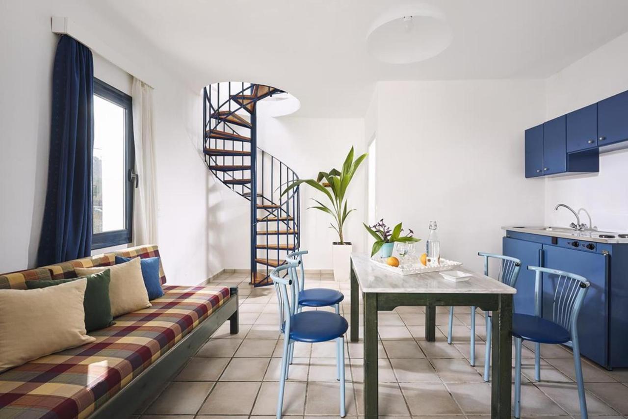 Eva Suites & Apartments Agia Marina  Bagian luar foto