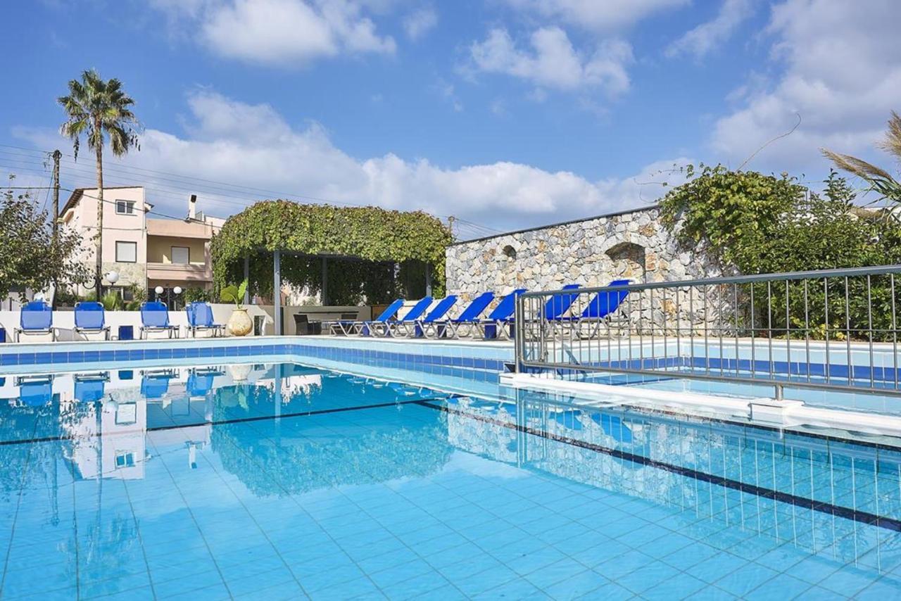 Eva Suites & Apartments Agia Marina  Bagian luar foto