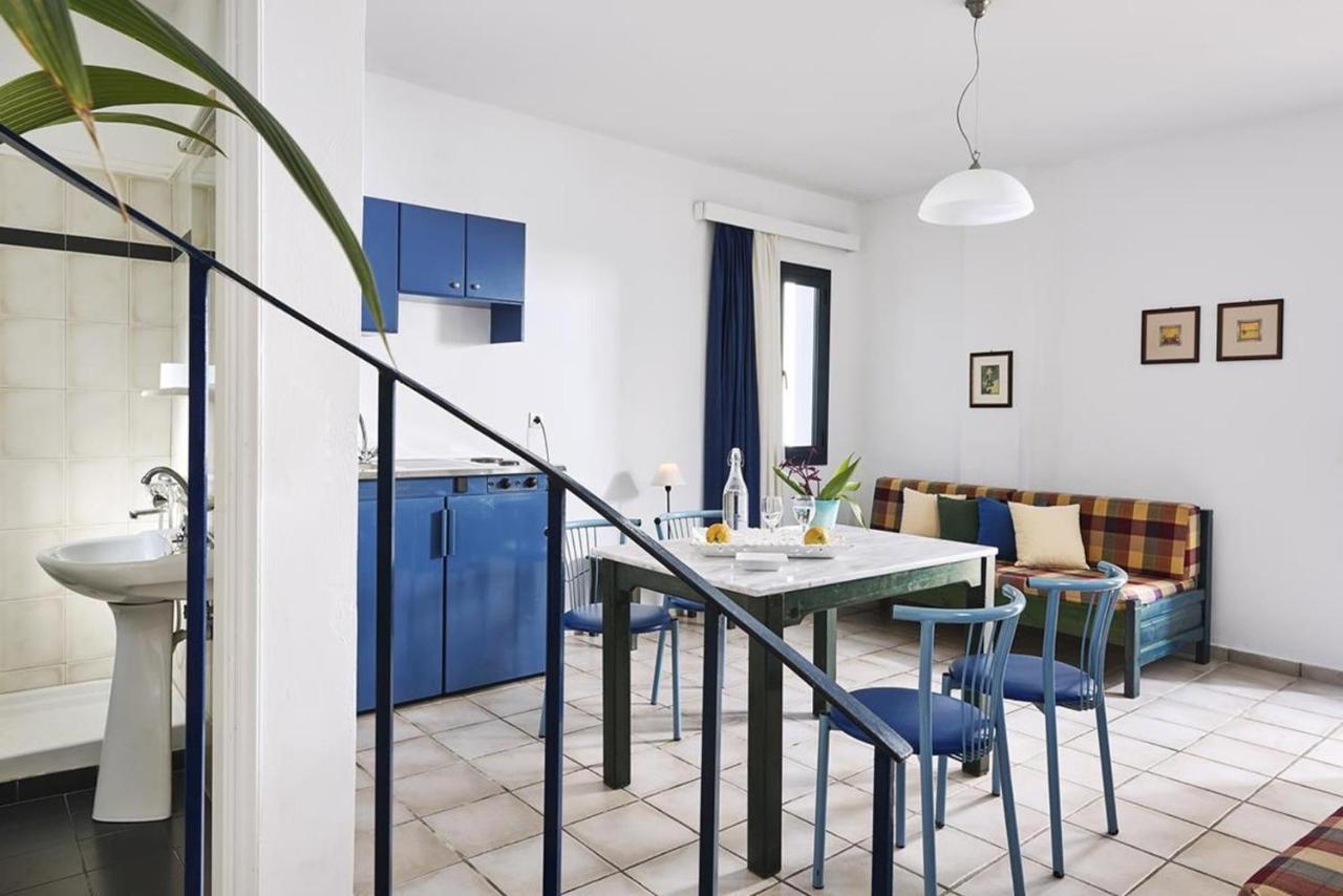 Eva Suites & Apartments Agia Marina  Bagian luar foto